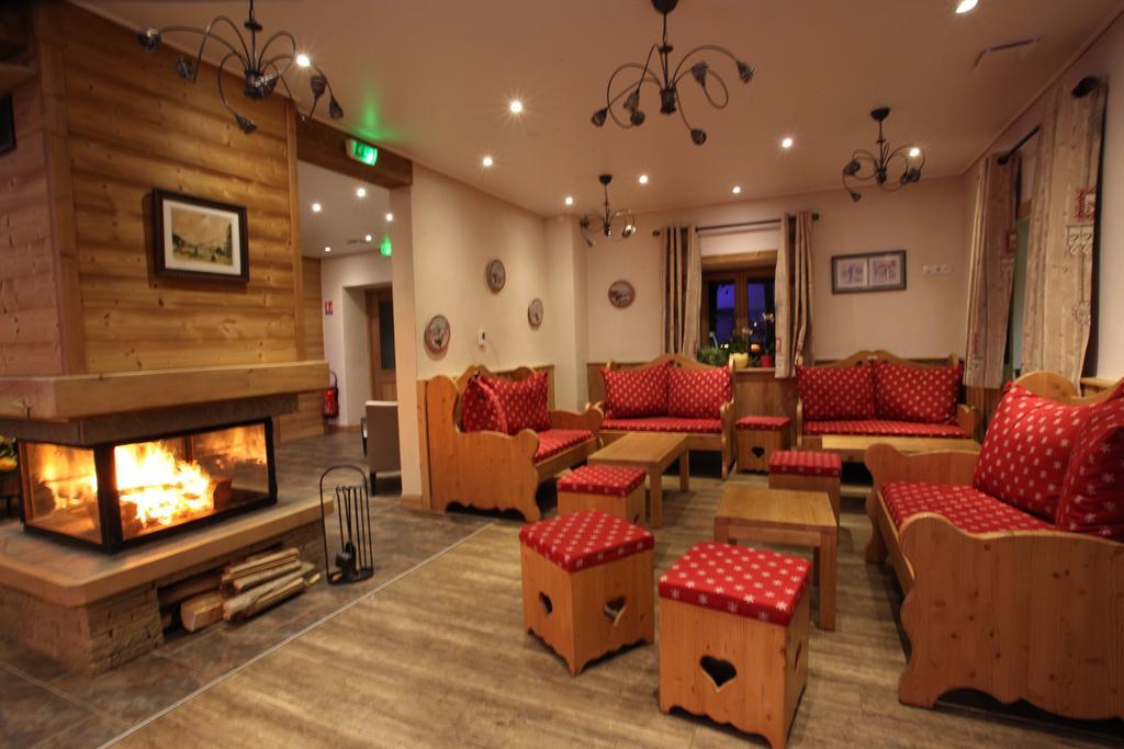 Chalet-Hotel Le Beausoleil, The Originals Relais Fontcouverte-la-Toussuire 외부 사진