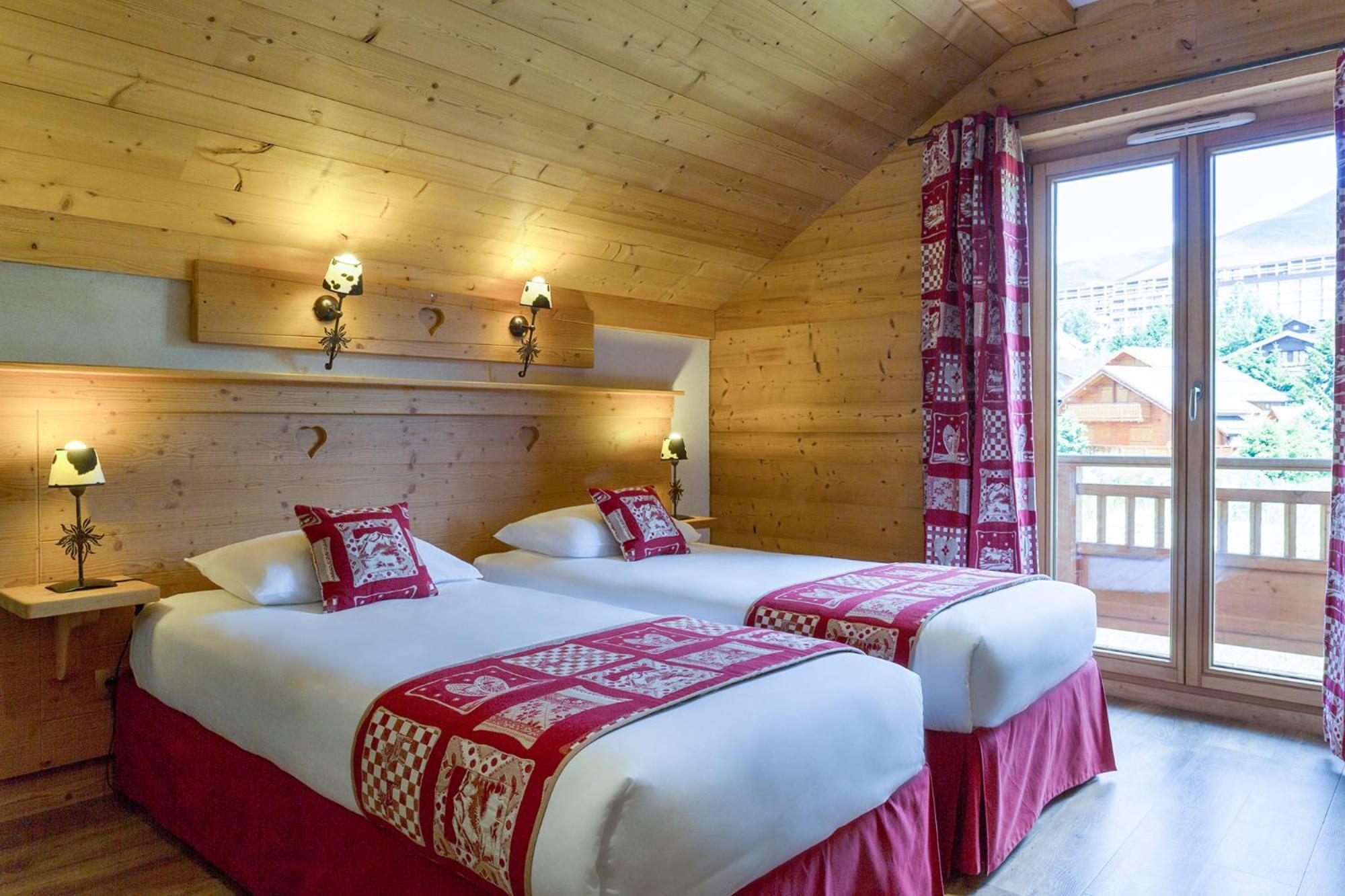 Chalet-Hotel Le Beausoleil, The Originals Relais Fontcouverte-la-Toussuire 외부 사진