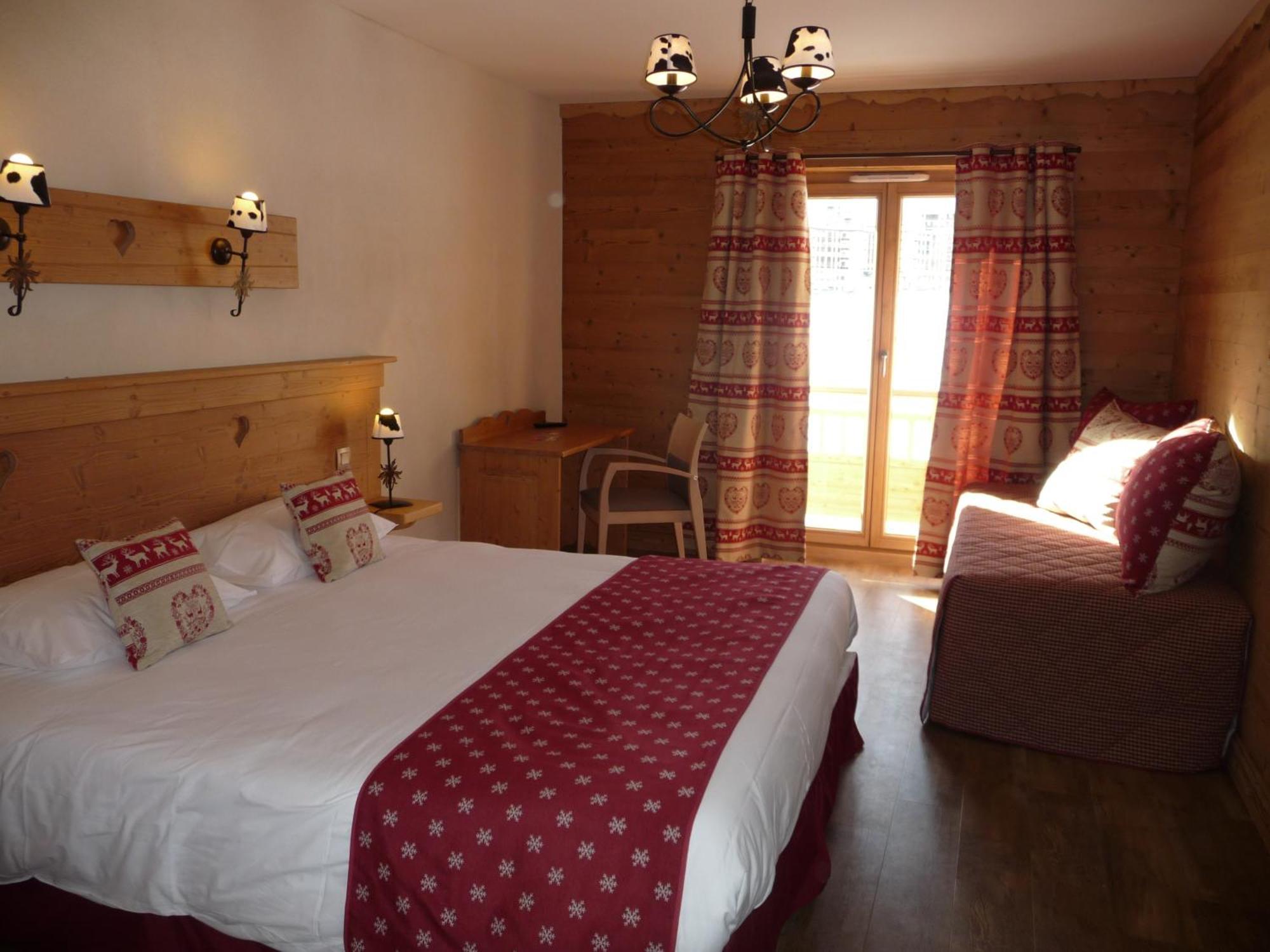 Chalet-Hotel Le Beausoleil, The Originals Relais Fontcouverte-la-Toussuire 외부 사진