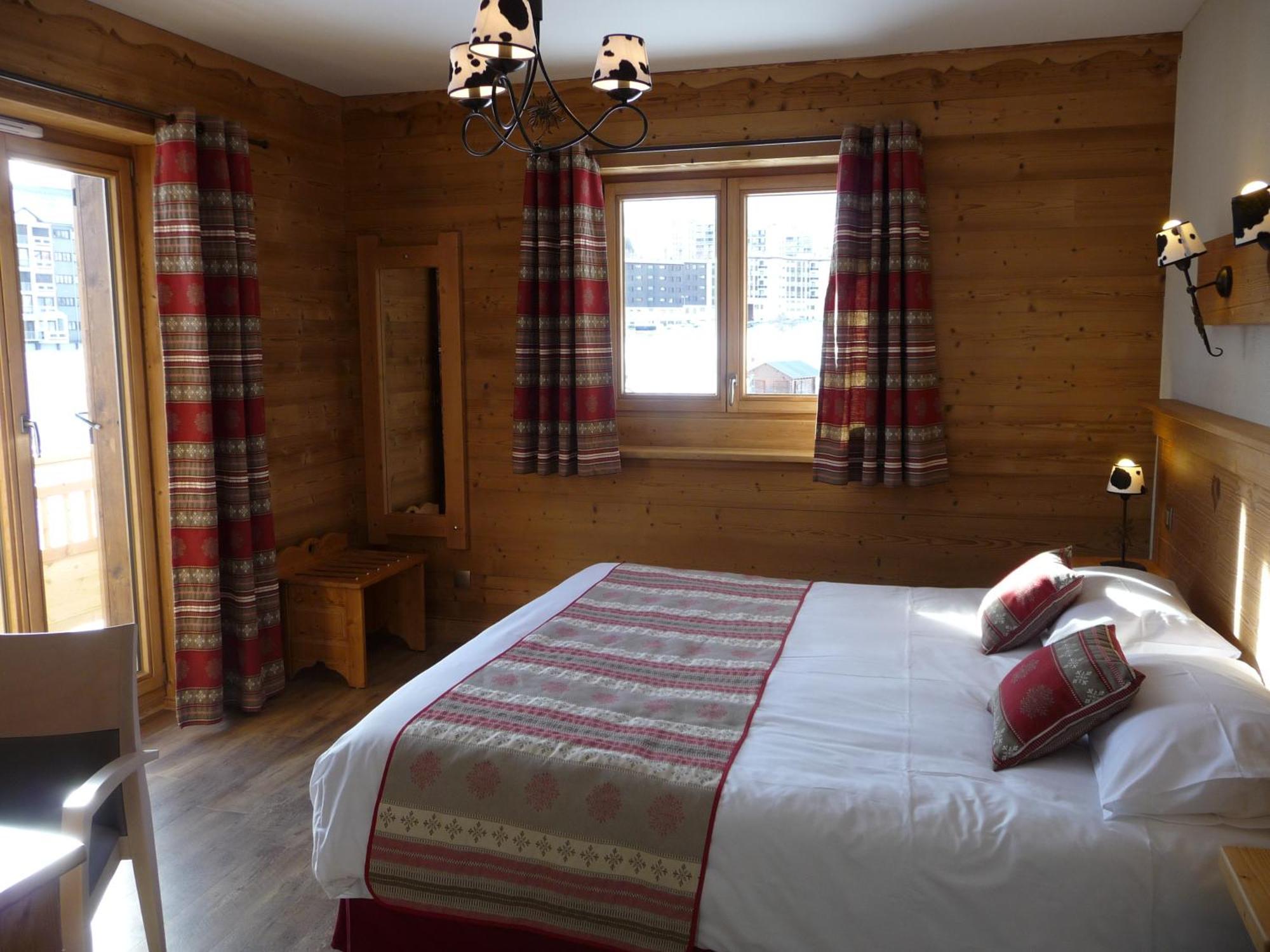 Chalet-Hotel Le Beausoleil, The Originals Relais Fontcouverte-la-Toussuire 외부 사진